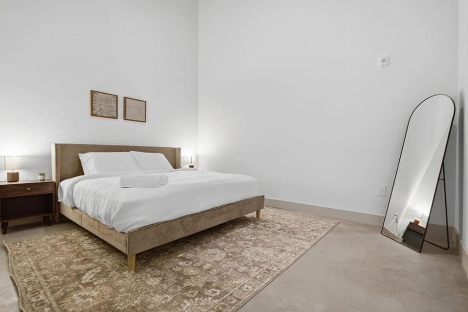 Bed, Bedroom