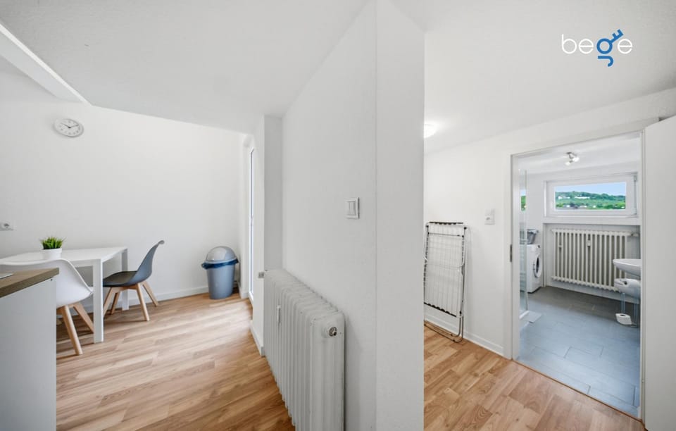 Bed, Photo of the whole room, Dining area, Bedroom