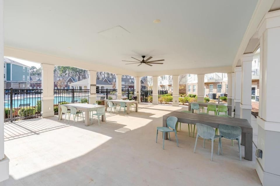Balcony/Terrace, Seating area, Pool view, Swimming pool