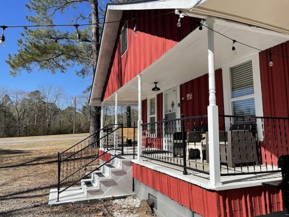 Little Red Lake House House in Greers Ferry Lake