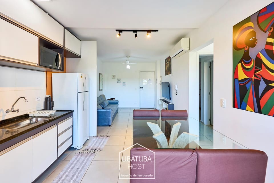 Communal lounge/ TV room, TV and multimedia, Kitchen or kitchenette, Living room, Dining area, microwave