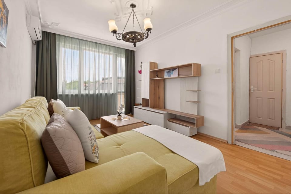 Dining area, wardrobe, air conditioner