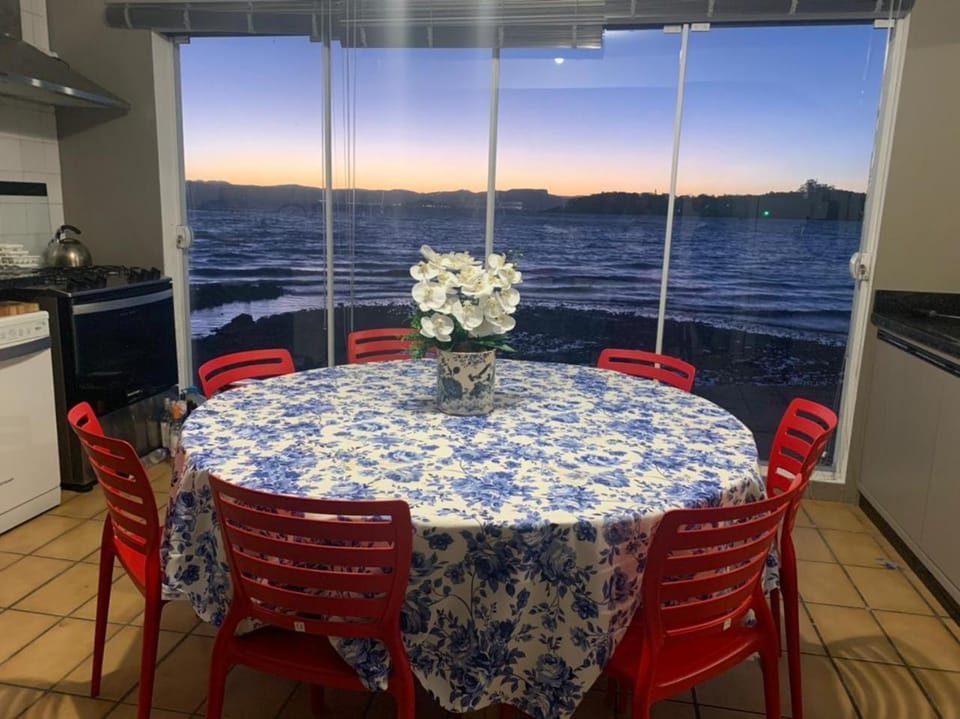 Casa beira mar com Praia Privativa House in Florianopolis