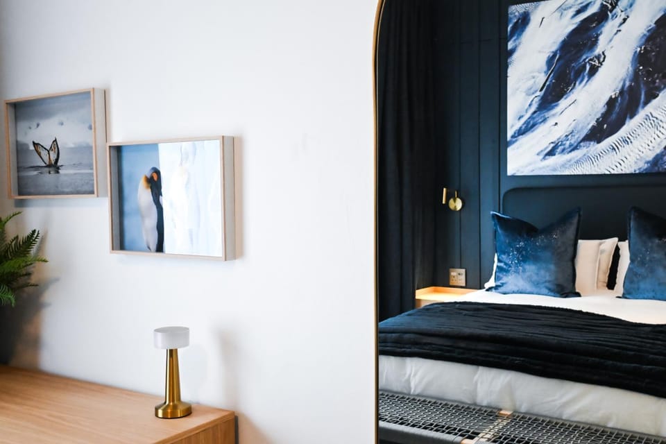 Decorative detail, Bedroom