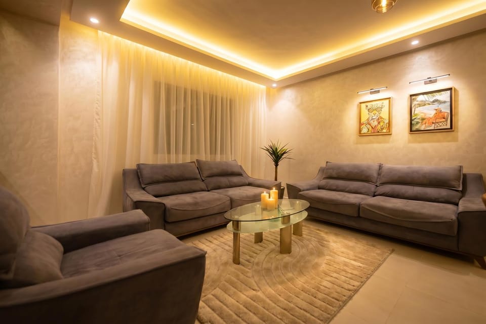 Living room, Seating area