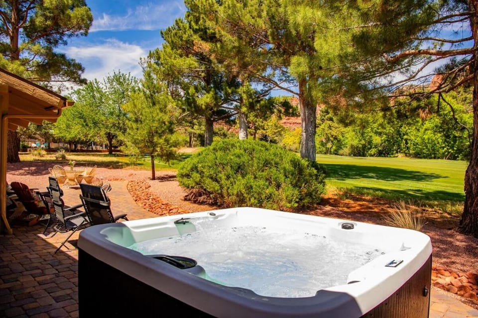 Country Club Location Sedona with Stunning Red Rock Views House in Village of Oak Creek