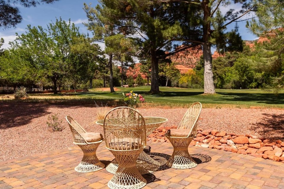 Country Club Location Sedona with Stunning Red Rock Views House in Village of Oak Creek