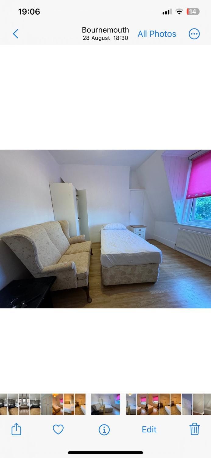 Vineyard Apartment in Poole
