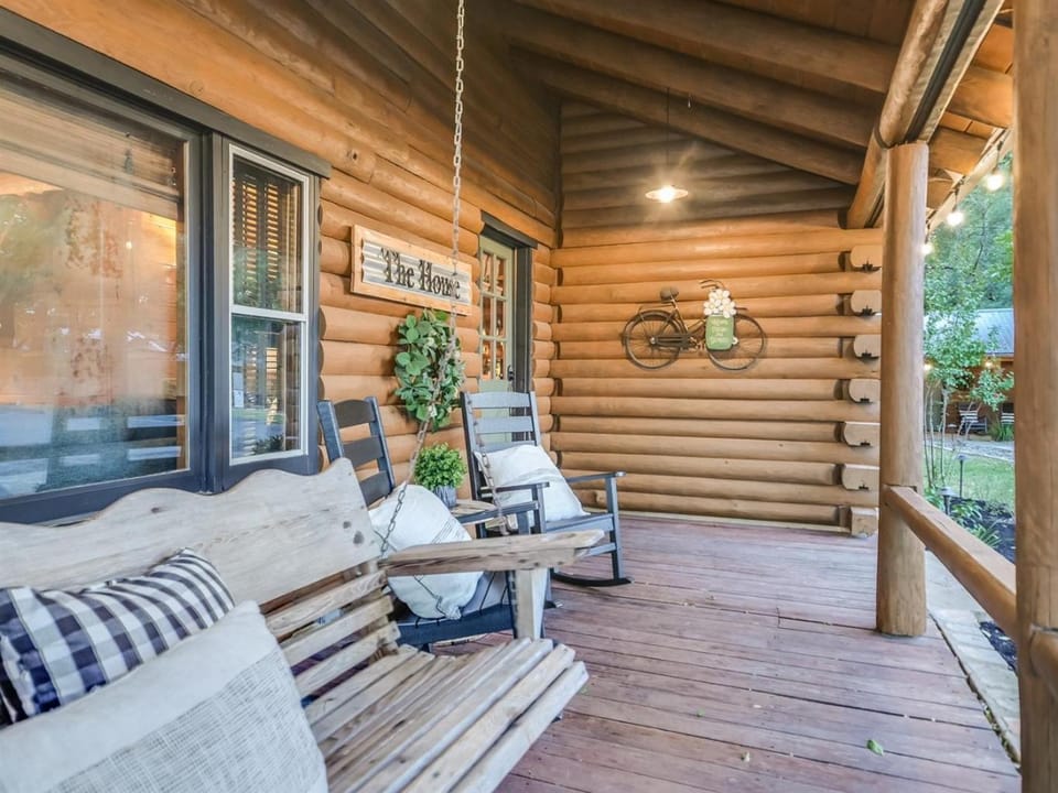 Patio, Seating area