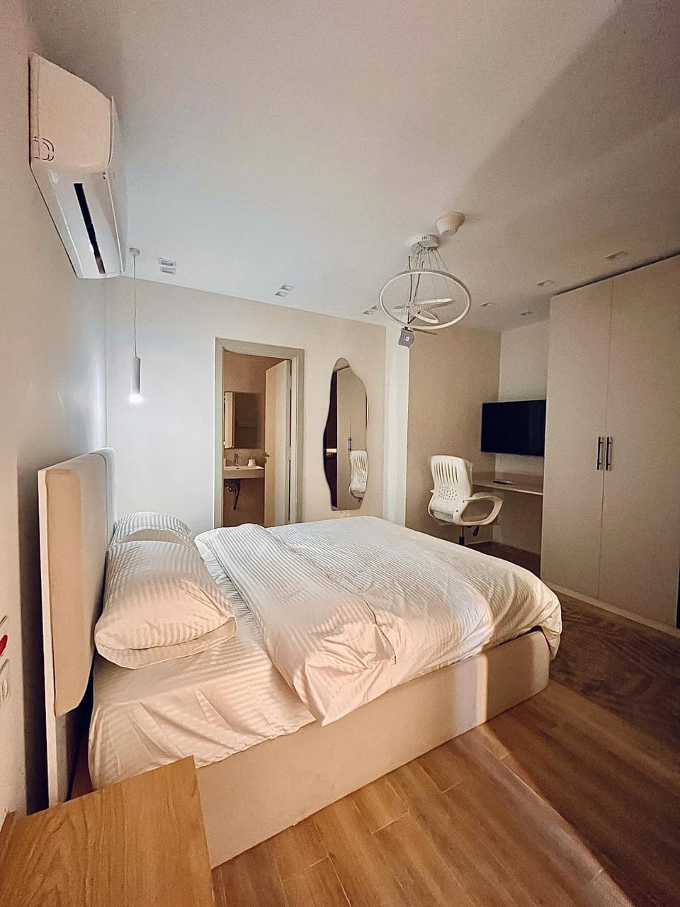 Private Cozy Studio, 7 Min to Mall of Arabia Apartment in Egypt
