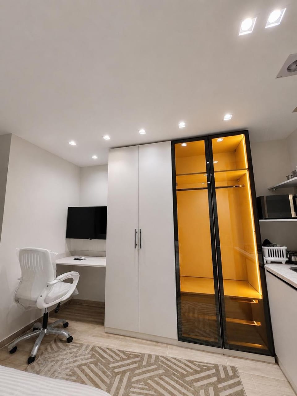 Private Cozy Studio, 7 Min to Mall of Arabia Apartment in Egypt
