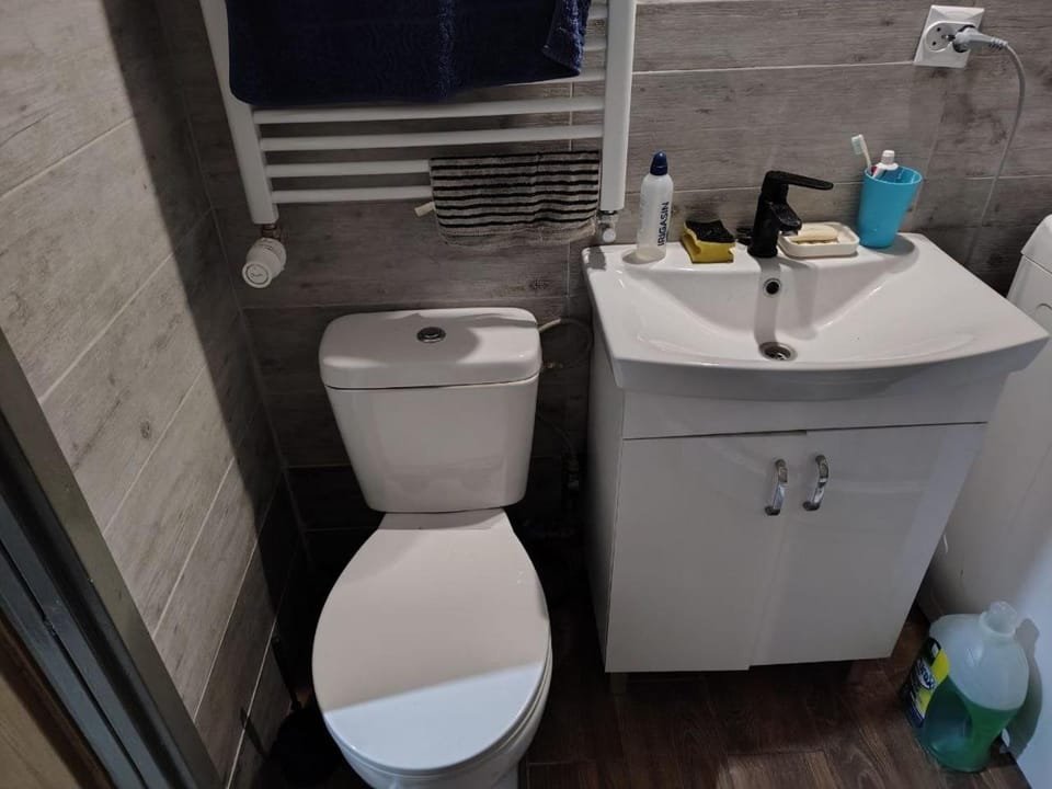 Toilet, Bathroom