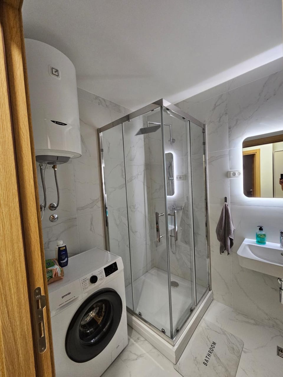 Family Residence Tološi Apartment in Podgorica