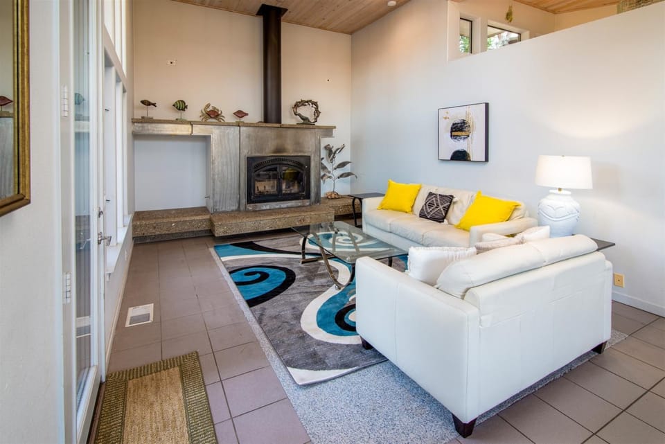 3060 Mills House in Cambria