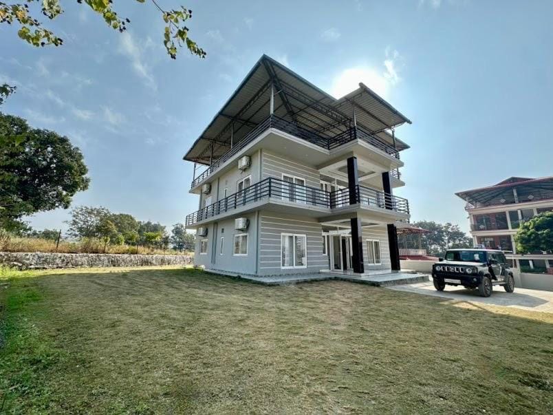 Boutique stay with little Tiger Villa in Uttarakhand