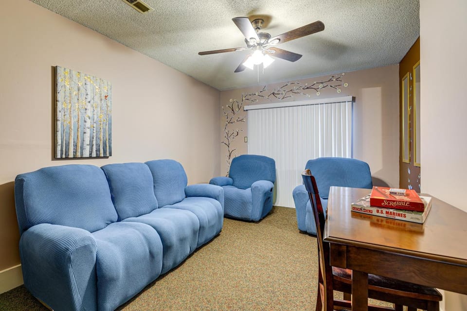 7 Mi to Camp Lejeune! Family Gem Near Golf & Shops House in Jacksonville