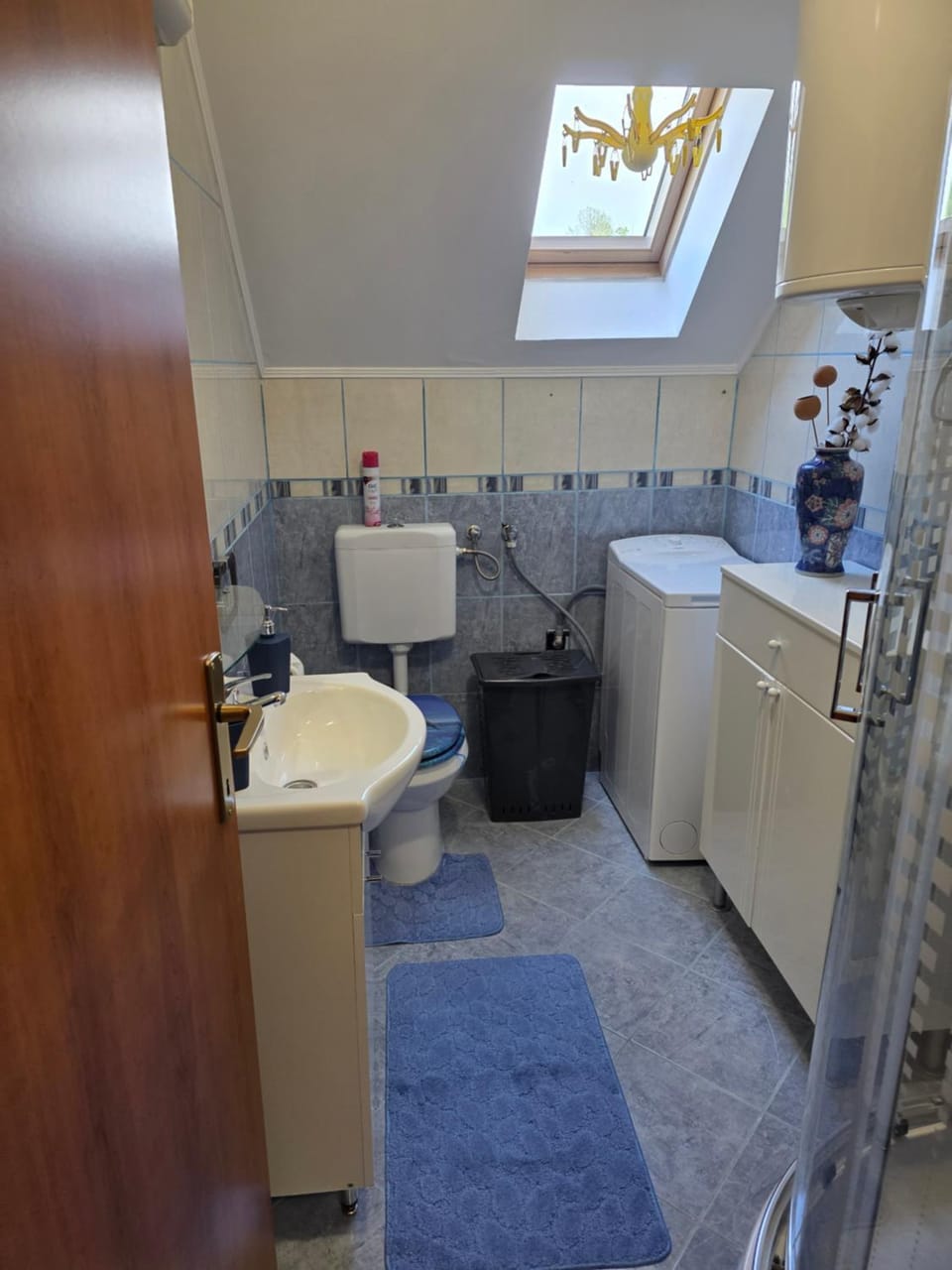 Toilet, Bathroom