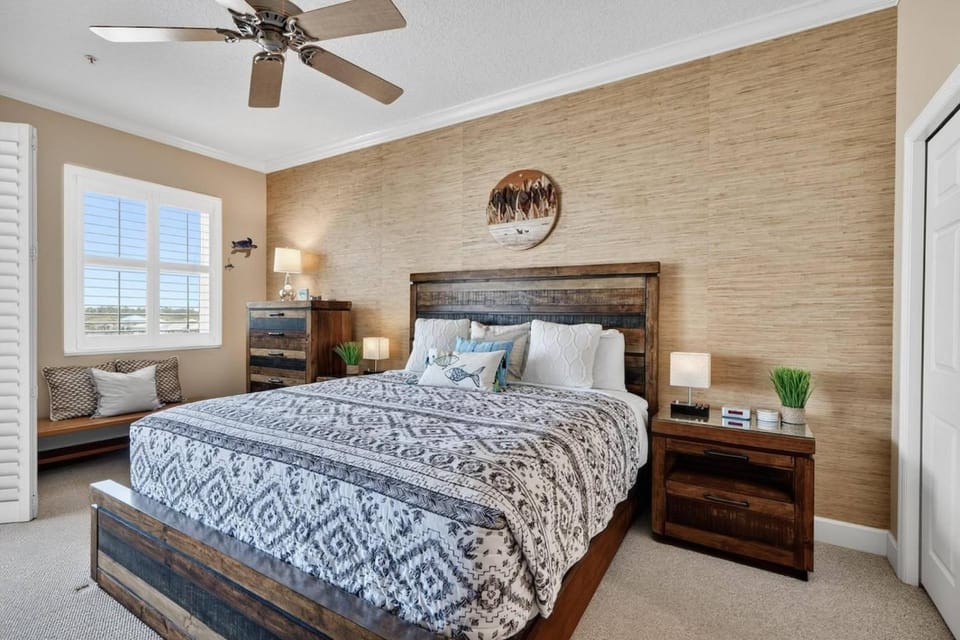 Cinnamon Beach Lakeside Retreat House in Palm Coast