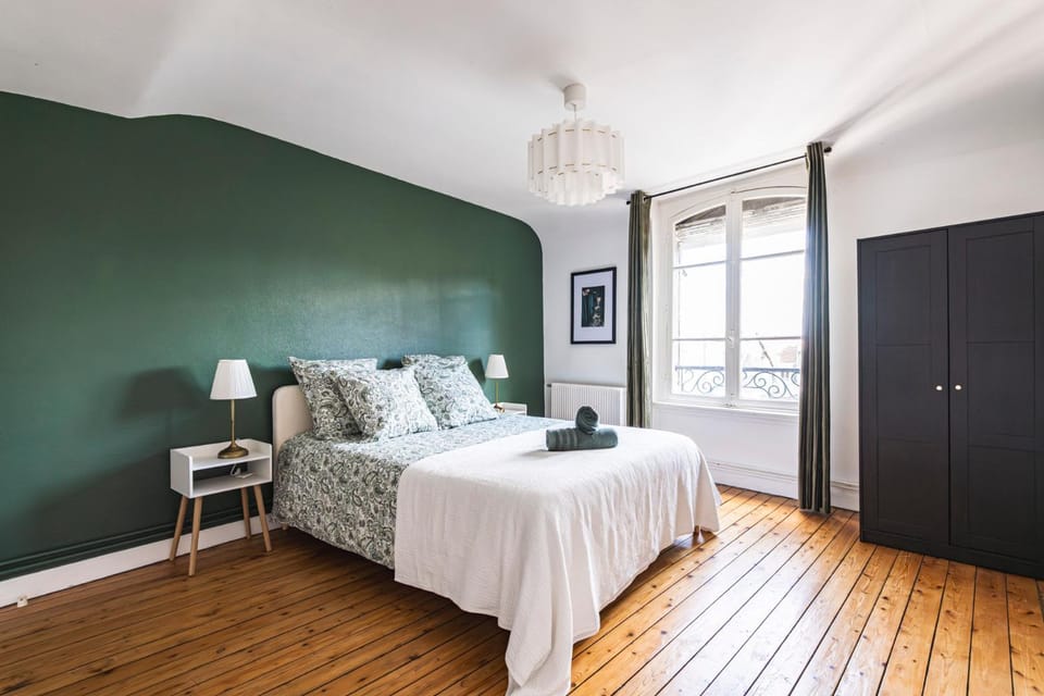 Bed, wardrobe