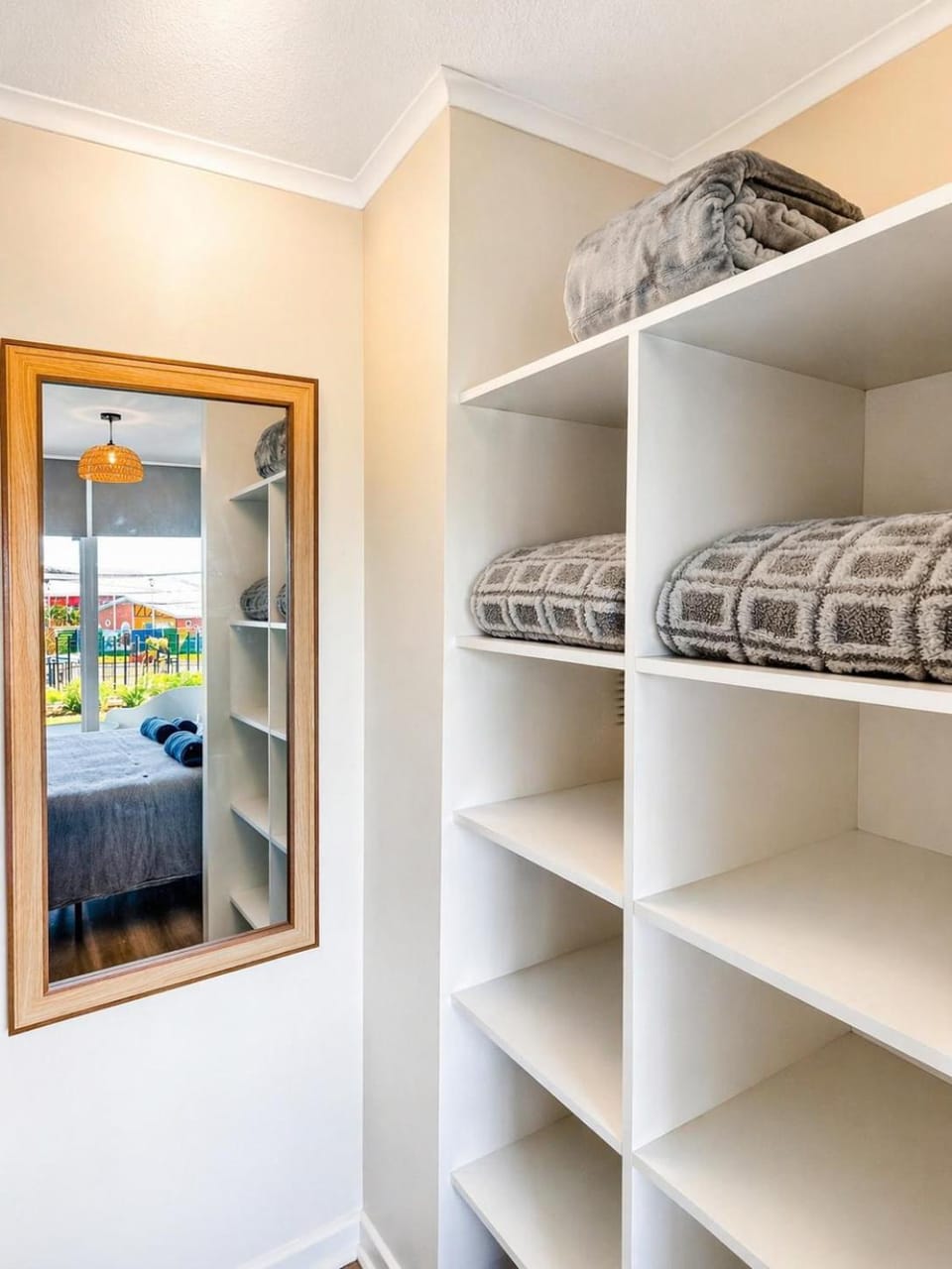 Bedroom, wardrobe