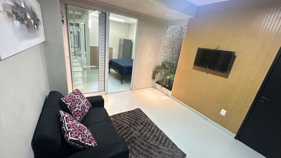 Communal lounge/ TV room, TV and multimedia, Living room, Seating area