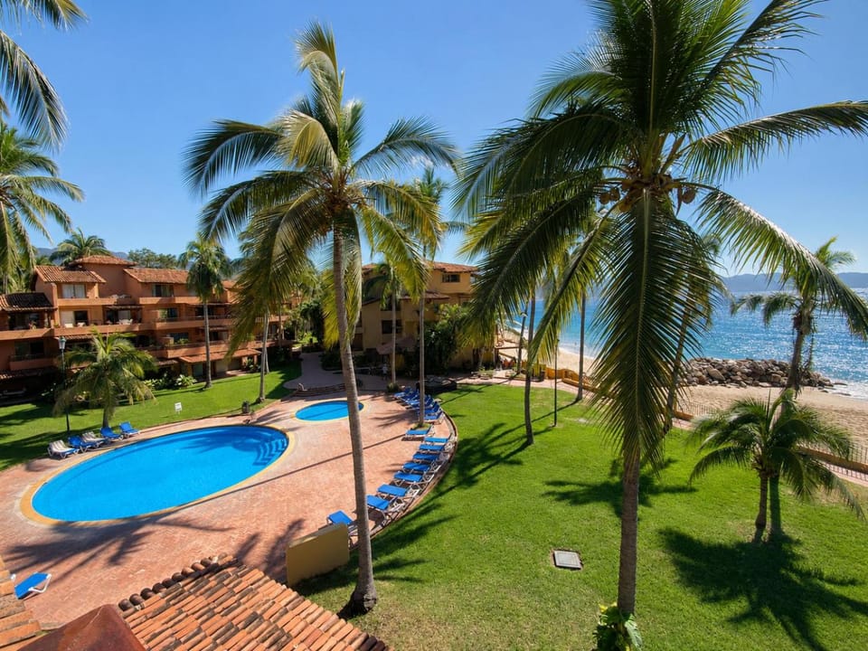 Restaurant/places to eat, Balcony/Terrace, Beach, Garden view, Sea view, Sea view, Swimming pool