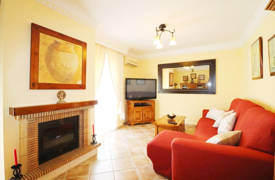 Communal lounge/ TV room, Living room