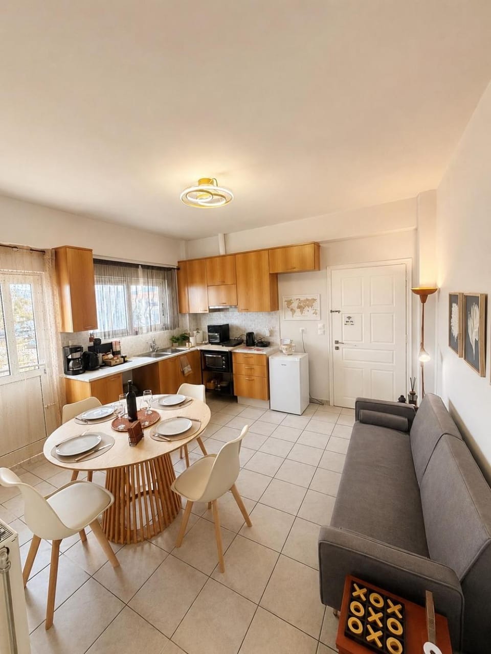Living room, Dining area