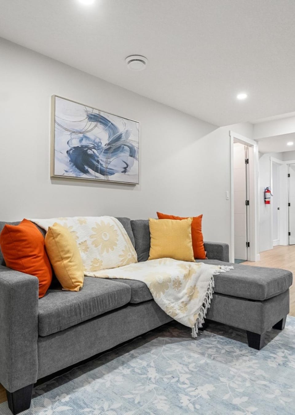Living room, Seating area