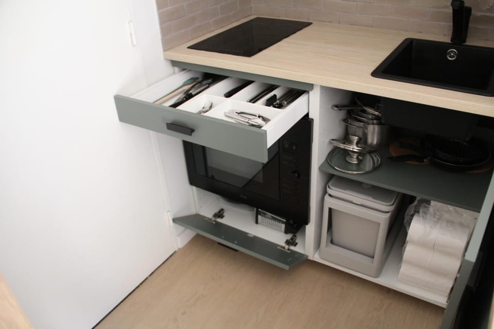 Kitchen or kitchenette