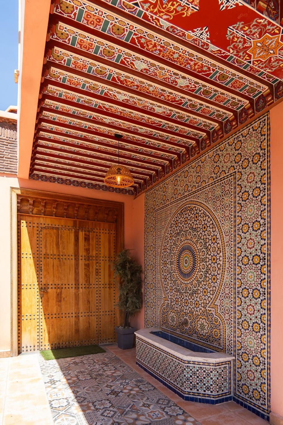 Facade/entrance, Day