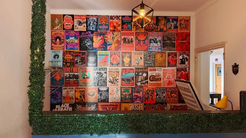 Cuervo Hostel Of Rock Bed and Breakfast in Neuquen