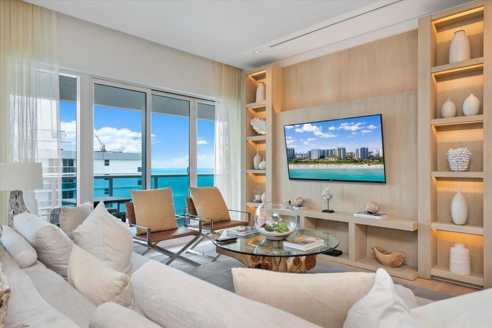 Ocean Pearl PH1605 House in South Beach Miami