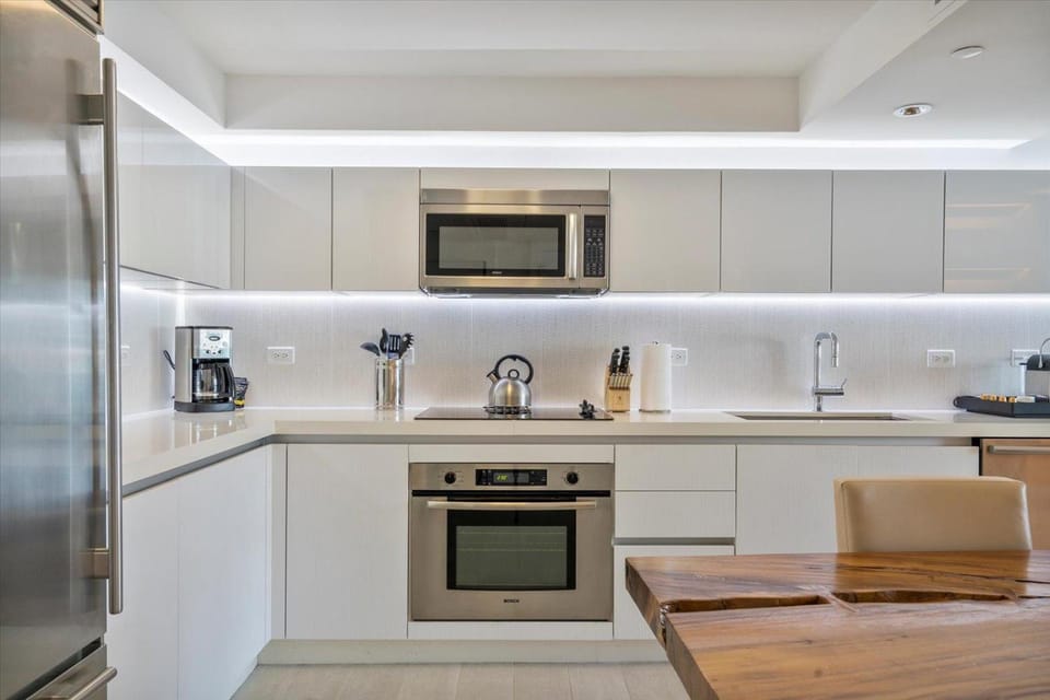 Serene Escape 1413 House in South Beach Miami