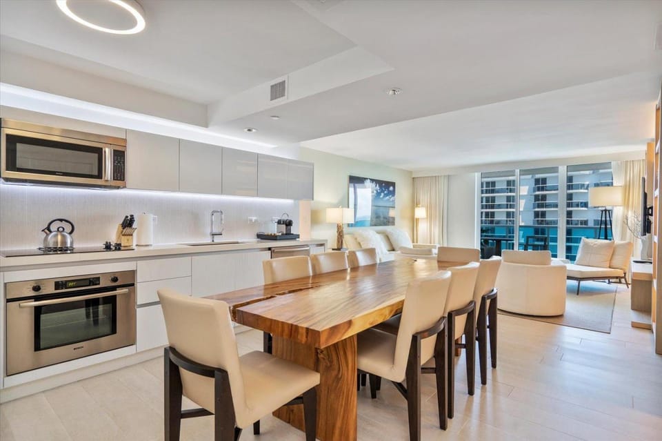 Serene Escape 1413 House in South Beach Miami