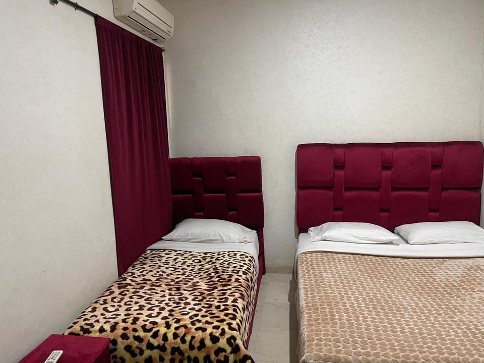 ApartmentS Family With Parking 24H للعائلات فقط Apartment in Marrakesh
