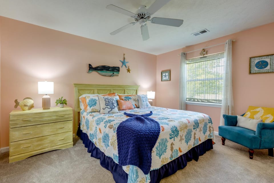 Tee Times, Poolside Vibes! Myrtle Beach Retreat House in Carolina Forest