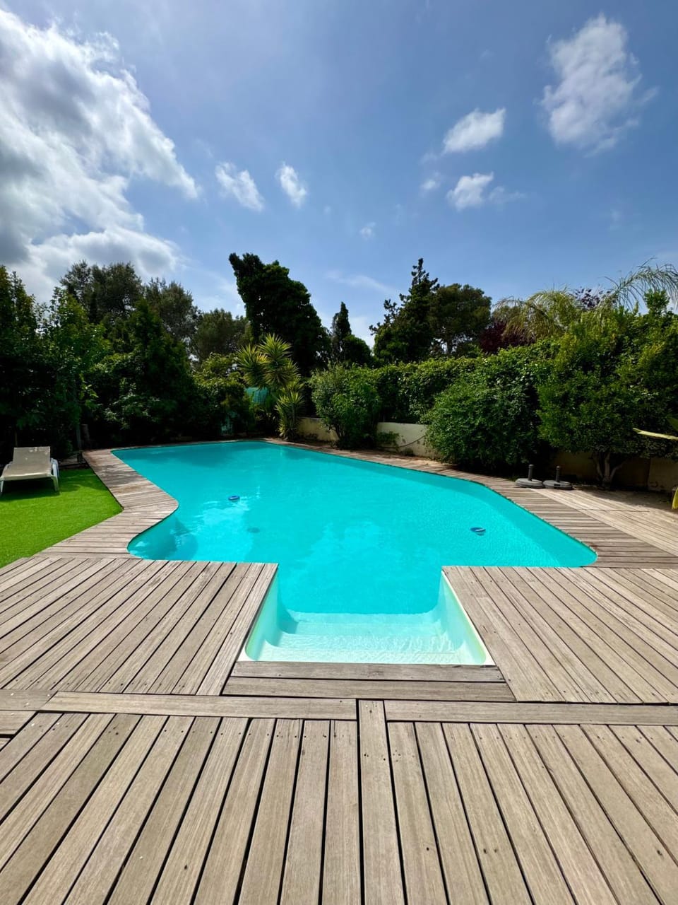 Swimming pool