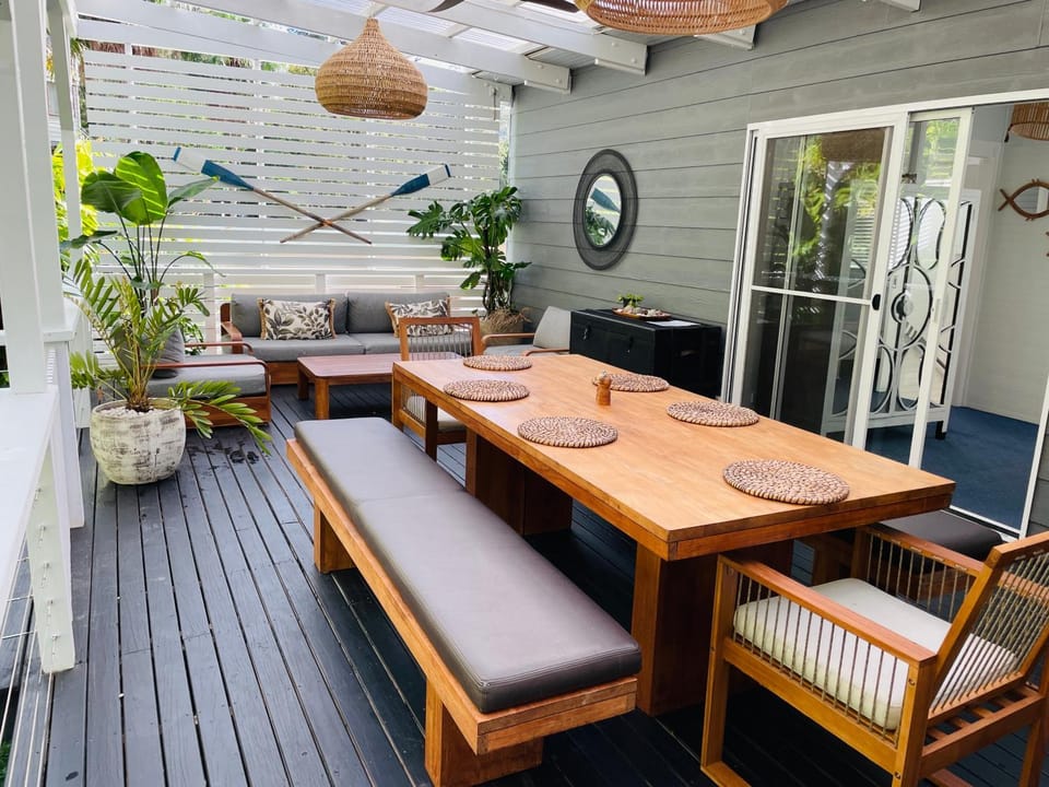 Mackerel Beach Wellness Lodge House in Pittwater Council