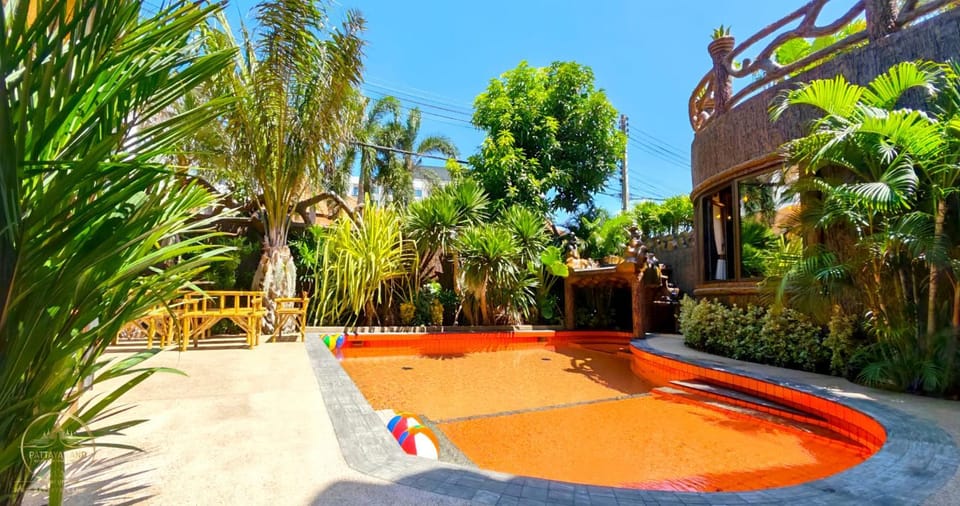 Property building, Swimming pool