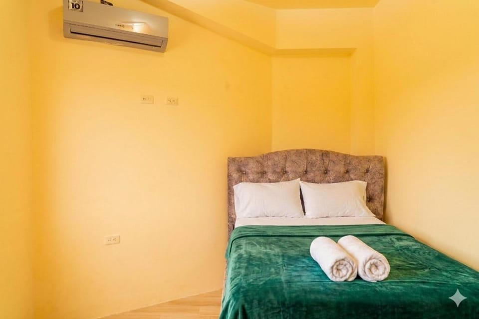 Casa a 2min de la playa, 5 habitaciones y piscina privada en Punta Blanca House in Santa Elena Province