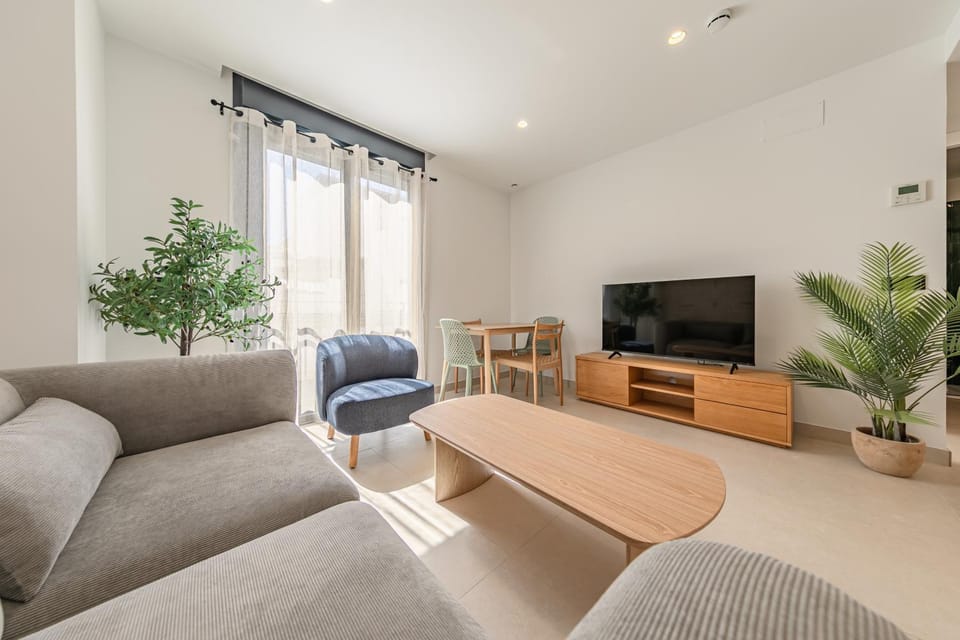 TV and multimedia, Living room, Seating area