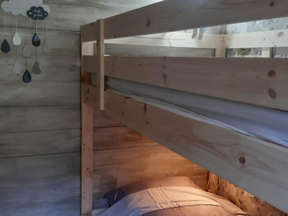 Chalet avec climatisation - 4 pers. - API-1-52-2808 Campground/ 
RV Resort in Provence-Alpes-Côte d'Azur