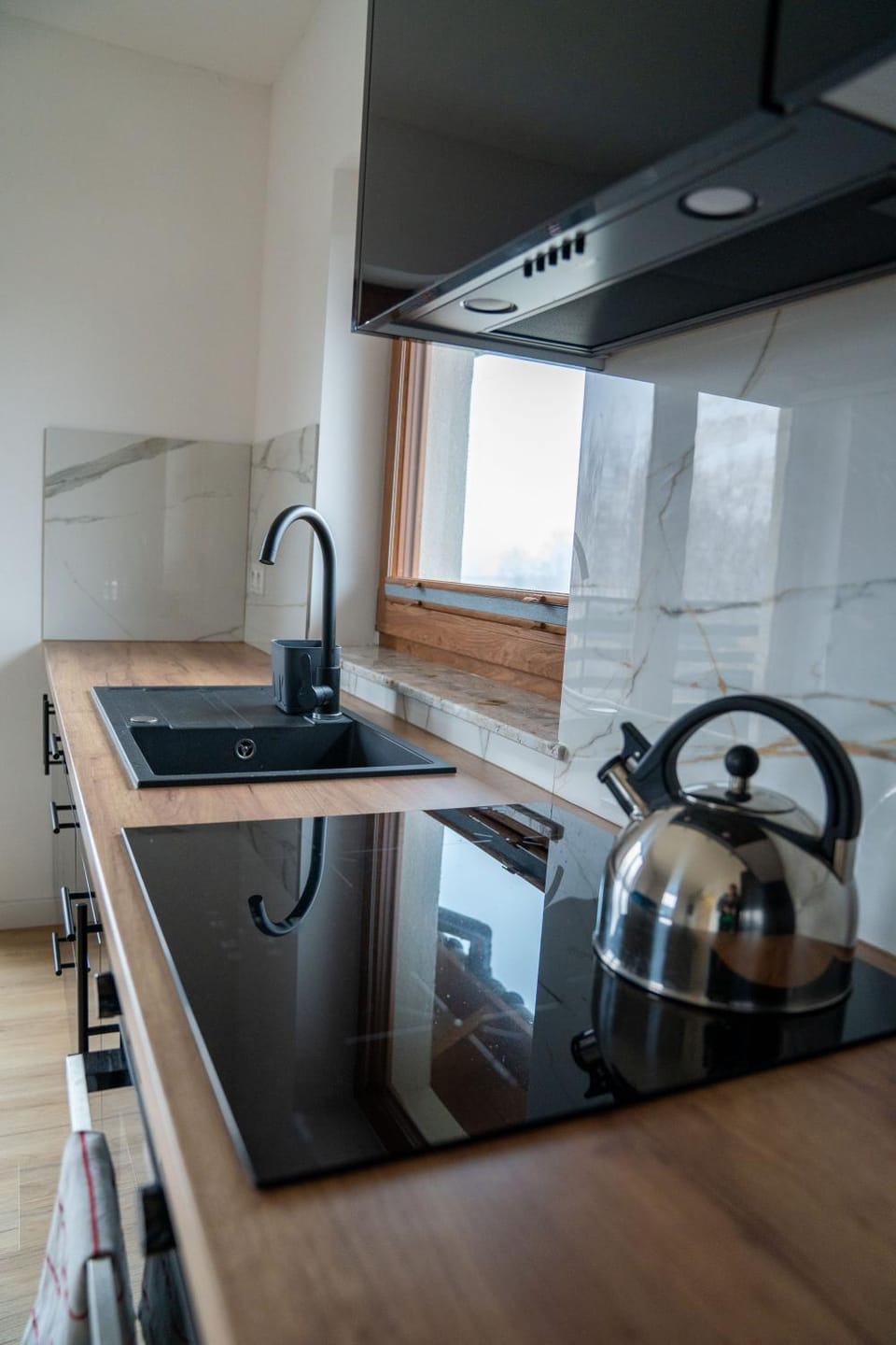 Domki Nad Stawem-blisko Energylandii Apartment in Lesser Poland Voivodeship