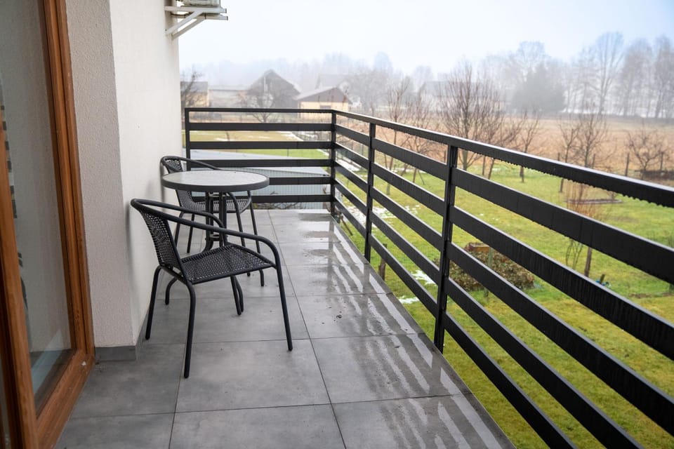 Domki Nad Stawem-blisko Energylandii Apartment in Lesser Poland Voivodeship