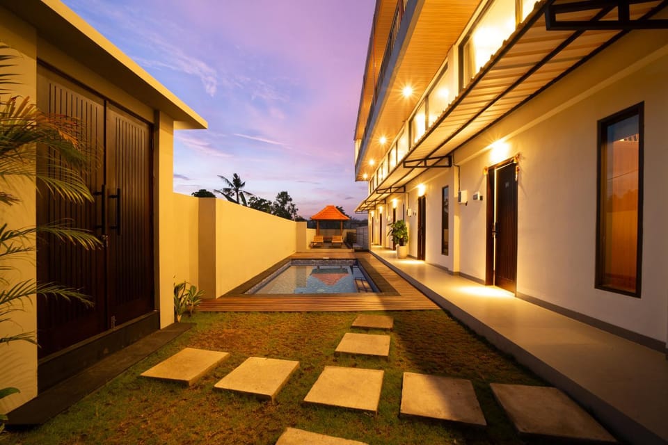 Property building, Swimming pool