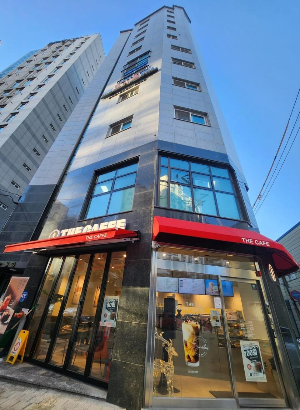 Property building, Day