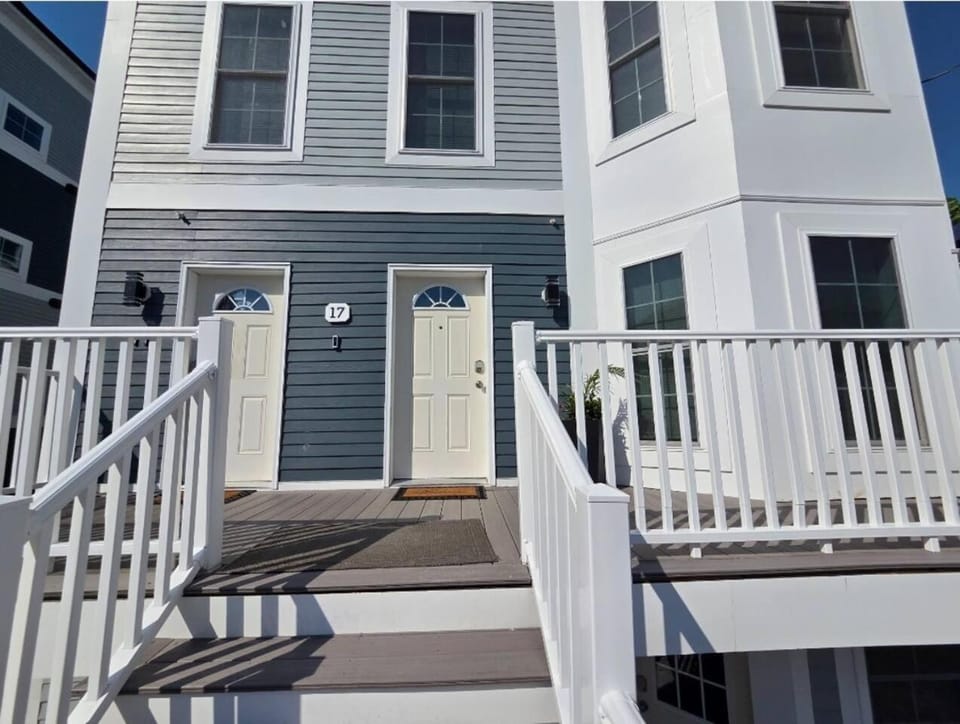 Property building, Facade/entrance