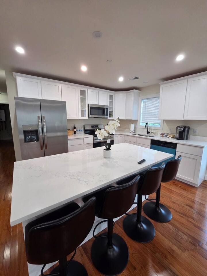 Kitchen or kitchenette, Dining area, dishwasher, oven