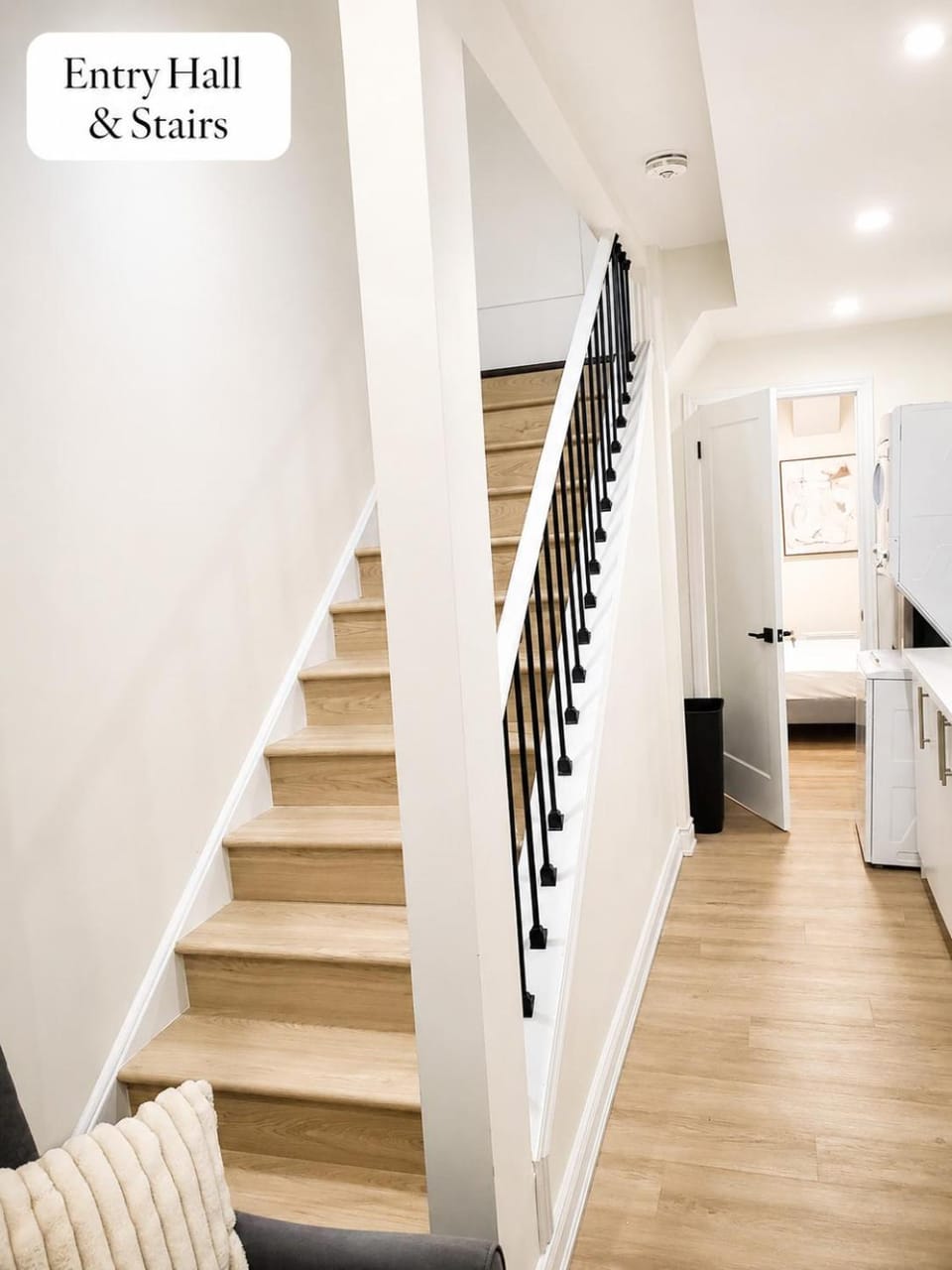 Private 1BR Suite with Fireplace & Parking in Milton Apartment in Burlington